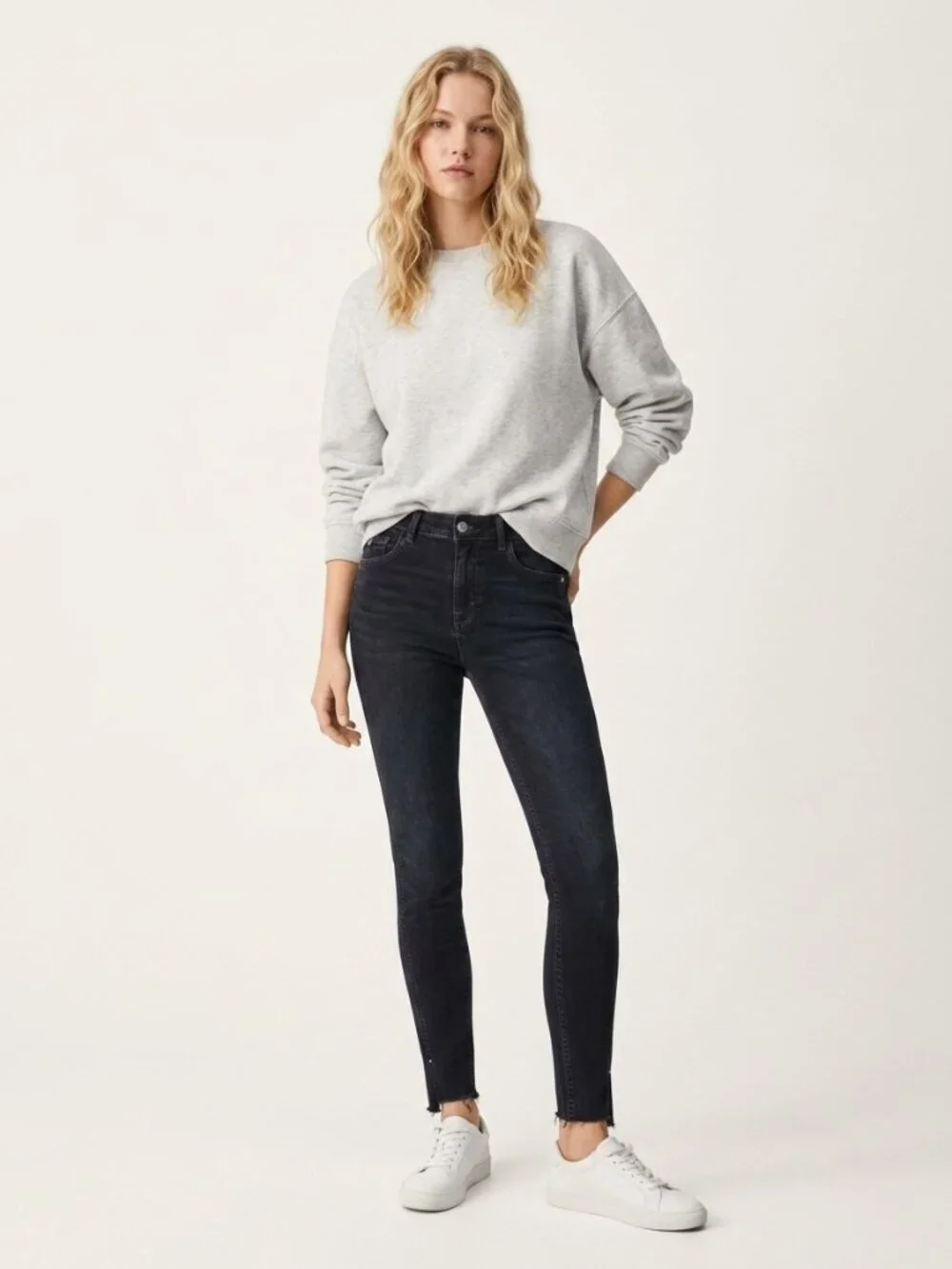 2/$30 ZARA Slit Ankle Skinny Jeans 2 Rinsed Black Raw Hem Mid Rise #6281